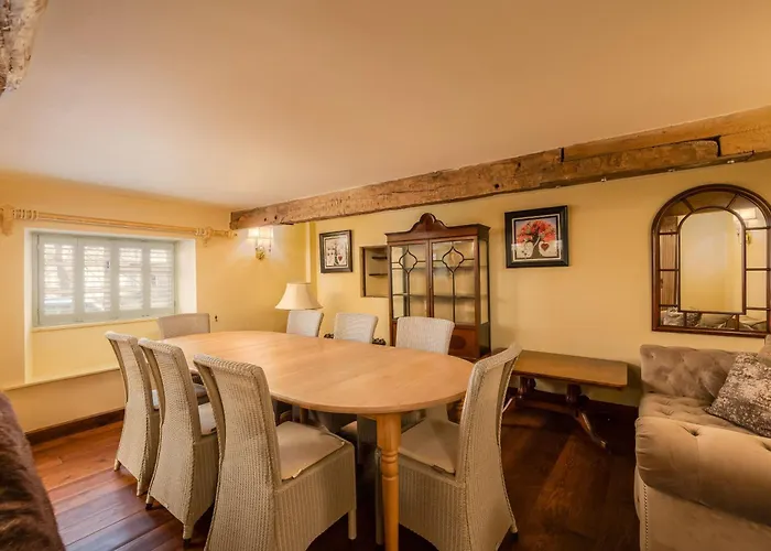 Holiday home Wisteria In The Heart Of *