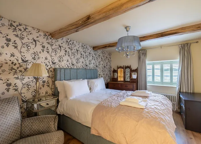 Wisteria In The Heart Of Holiday home *